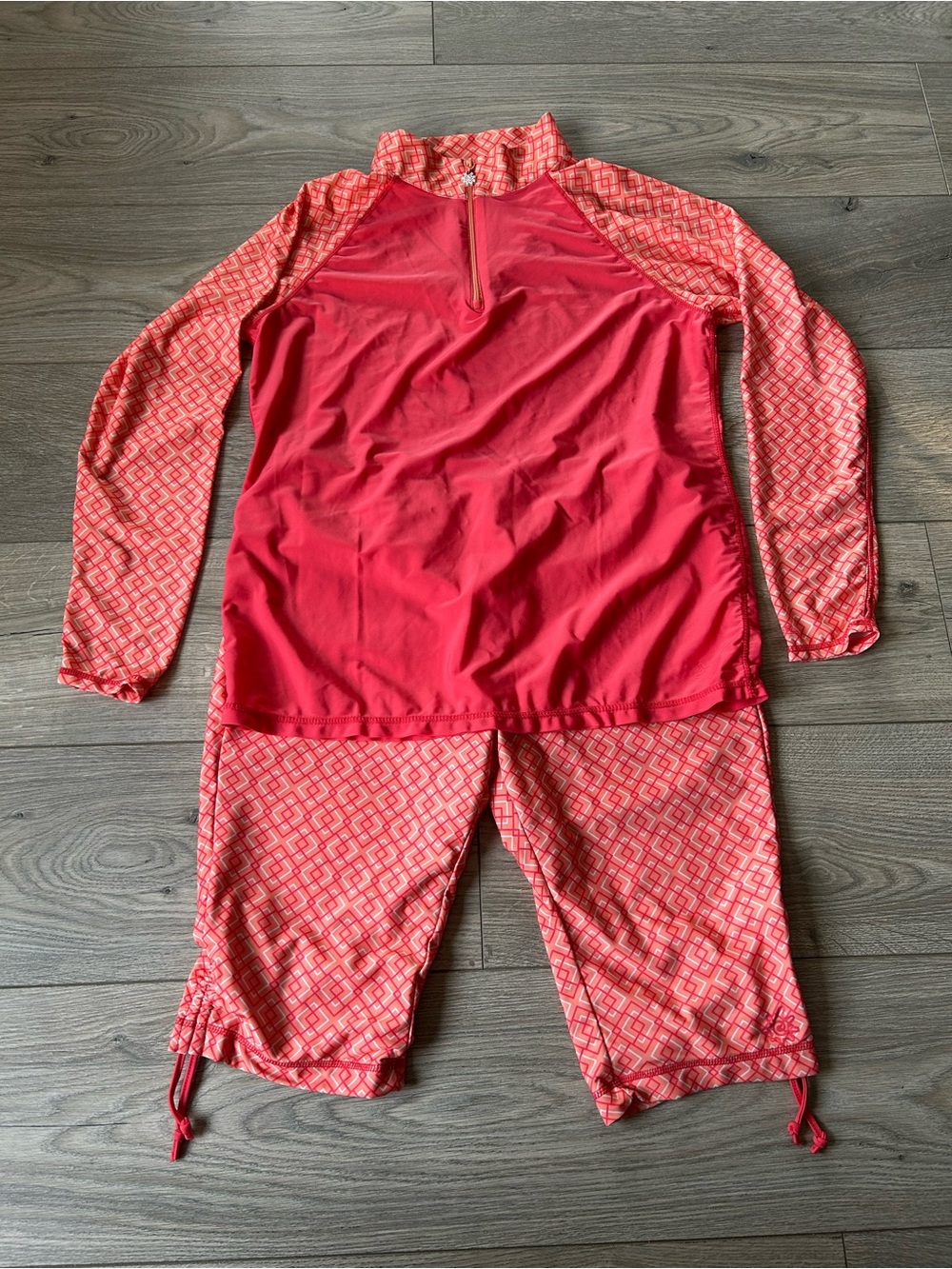 UV Skinz‎ Womens Rash Guard Swim Shorts Set UPF 50+ Coral pattern Size L / XL